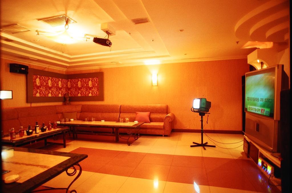 アジア ホテル ヤンタイ 煙台市 エクステリア 写真